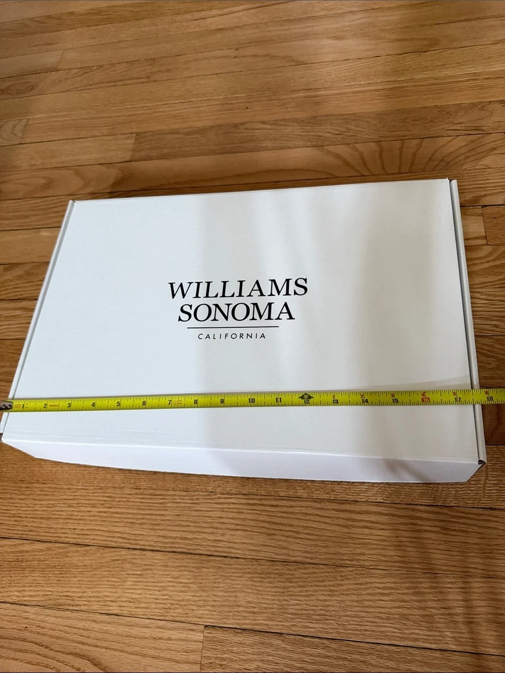 Williams Sonoma White Gift Box Black Logo 12”x18”x 2.75”